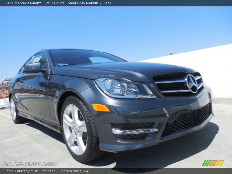 Front 3/4 View of 2014 C 250 Coupe