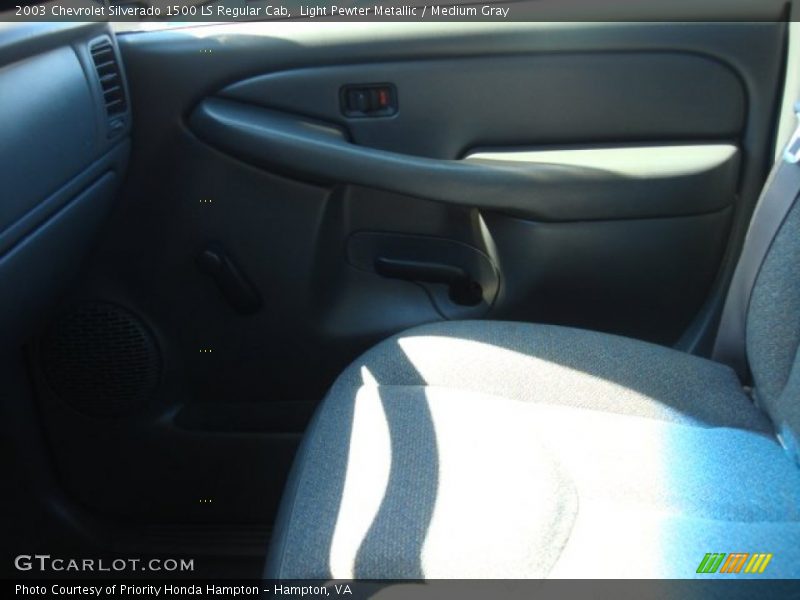 Light Pewter Metallic / Medium Gray 2003 Chevrolet Silverado 1500 LS Regular Cab