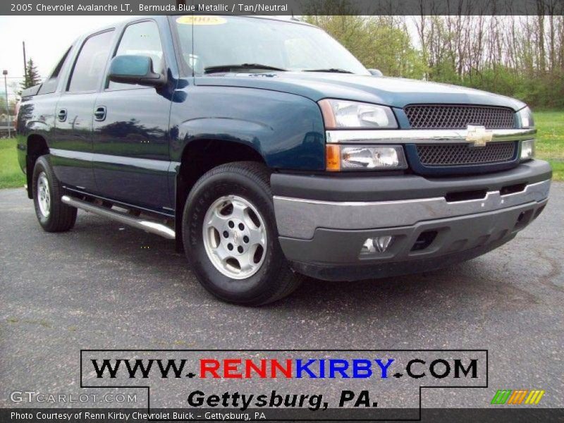 Bermuda Blue Metallic / Tan/Neutral 2005 Chevrolet Avalanche LT