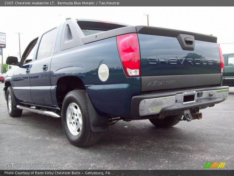 Bermuda Blue Metallic / Tan/Neutral 2005 Chevrolet Avalanche LT