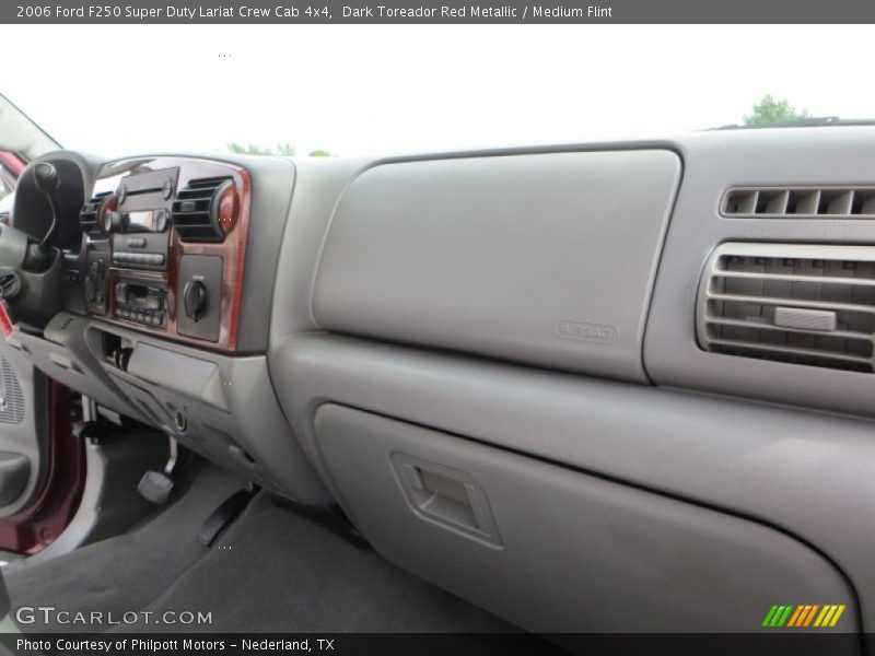 Dark Toreador Red Metallic / Medium Flint 2006 Ford F250 Super Duty Lariat Crew Cab 4x4
