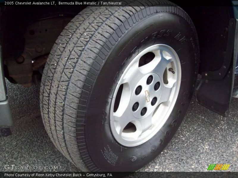 Bermuda Blue Metallic / Tan/Neutral 2005 Chevrolet Avalanche LT