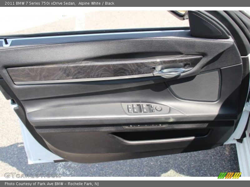 Alpine White / Black 2011 BMW 7 Series 750i xDrive Sedan