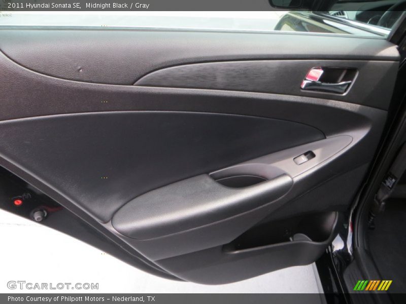 Midnight Black / Gray 2011 Hyundai Sonata SE