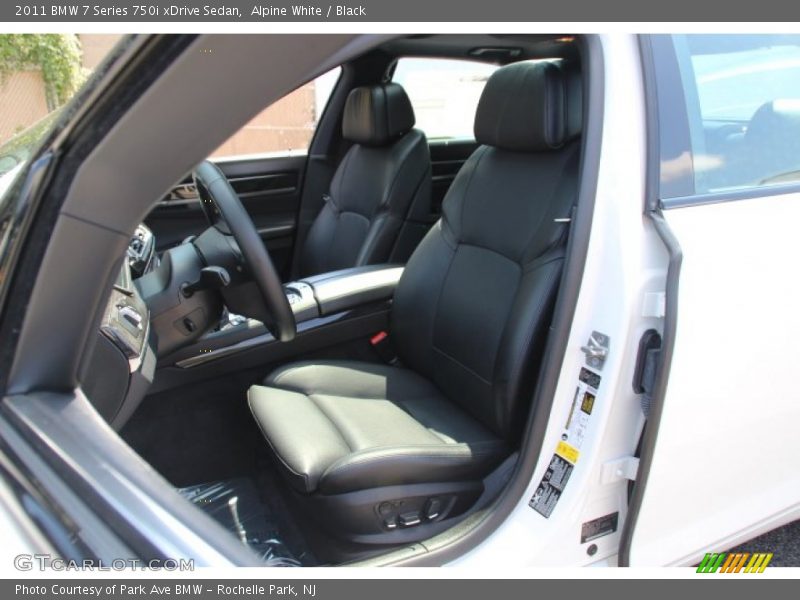 Alpine White / Black 2011 BMW 7 Series 750i xDrive Sedan