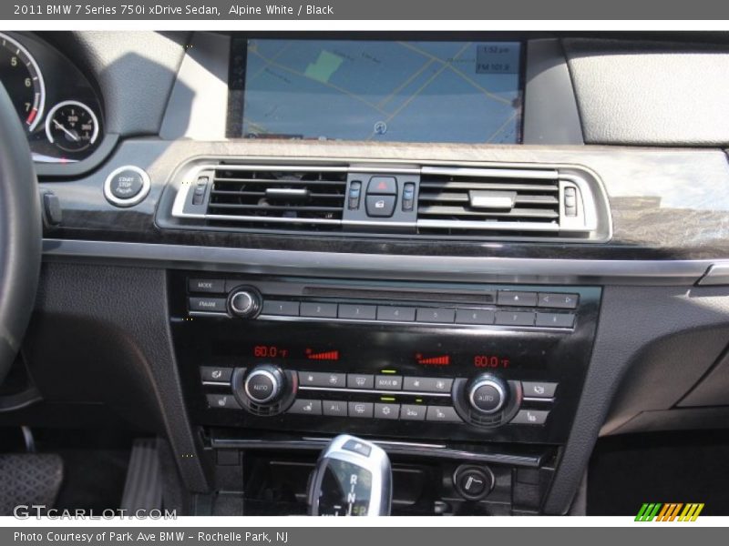 Alpine White / Black 2011 BMW 7 Series 750i xDrive Sedan
