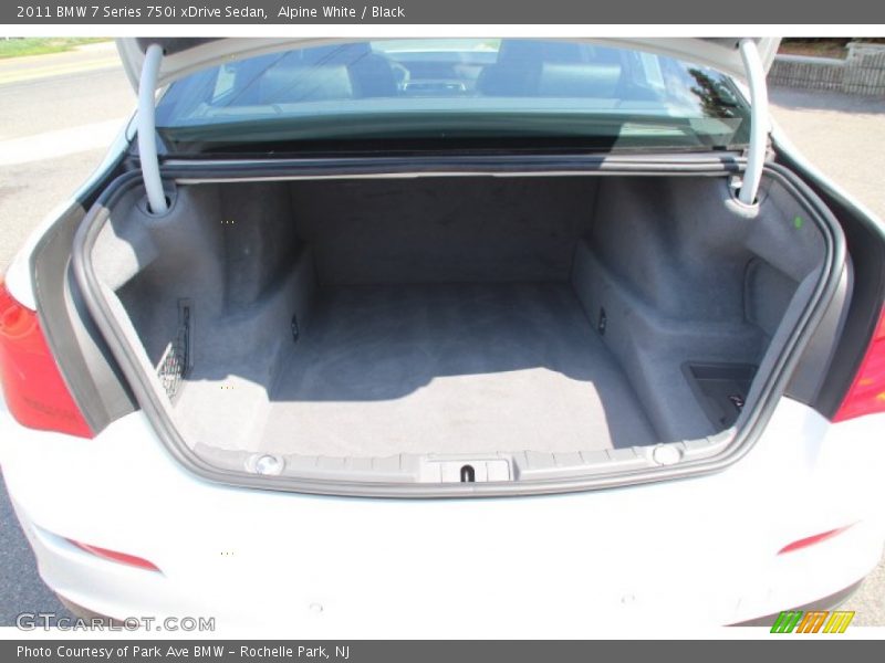 Alpine White / Black 2011 BMW 7 Series 750i xDrive Sedan