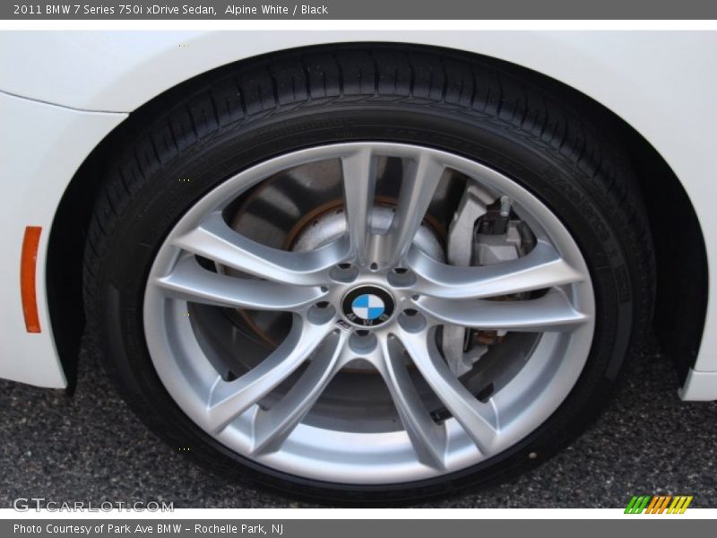 Alpine White / Black 2011 BMW 7 Series 750i xDrive Sedan