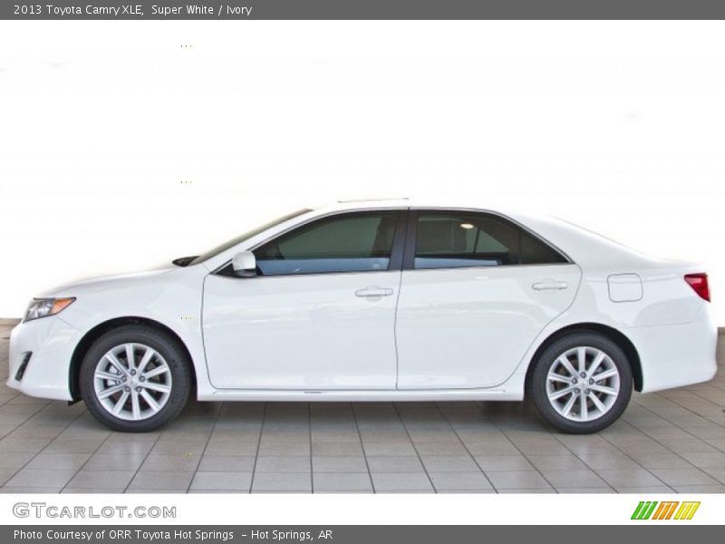 Super White / Ivory 2013 Toyota Camry XLE