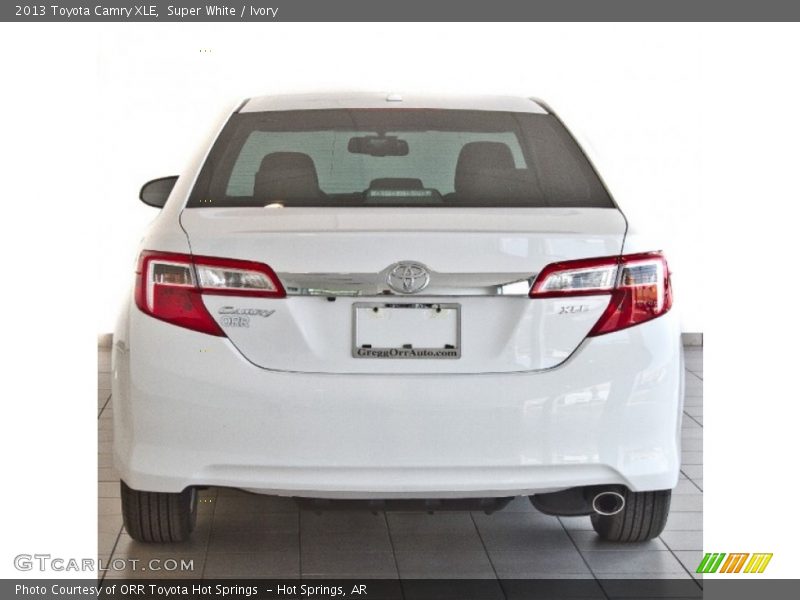 Super White / Ivory 2013 Toyota Camry XLE