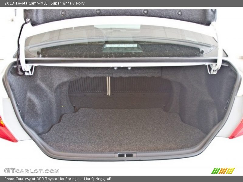 Super White / Ivory 2013 Toyota Camry XLE