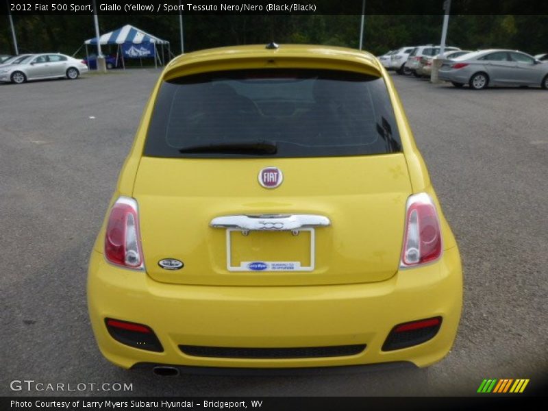 Giallo (Yellow) / Sport Tessuto Nero/Nero (Black/Black) 2012 Fiat 500 Sport