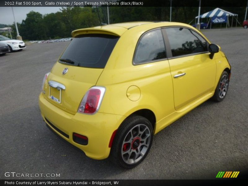 Giallo (Yellow) / Sport Tessuto Nero/Nero (Black/Black) 2012 Fiat 500 Sport
