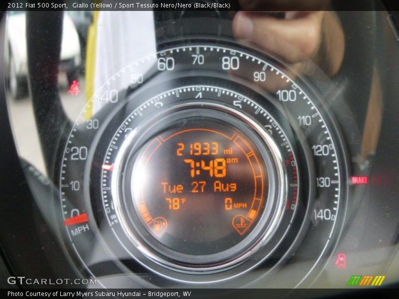 Giallo (Yellow) / Sport Tessuto Nero/Nero (Black/Black) 2012 Fiat 500 Sport