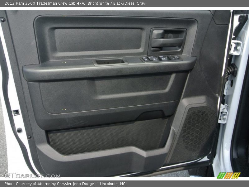 Bright White / Black/Diesel Gray 2013 Ram 3500 Tradesman Crew Cab 4x4