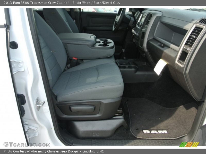 Bright White / Black/Diesel Gray 2013 Ram 3500 Tradesman Crew Cab 4x4