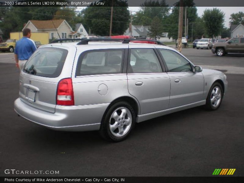  2003 L Series LW200 Wagon Bright Silver