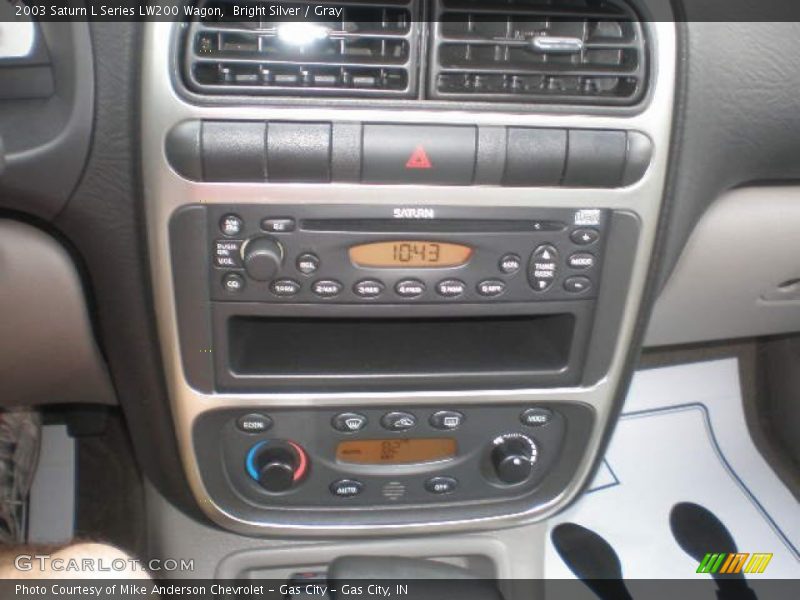 Bright Silver / Gray 2003 Saturn L Series LW200 Wagon