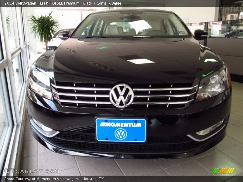 Black / Cornsilk Beige 2014 Volkswagen Passat TDI SEL Premium