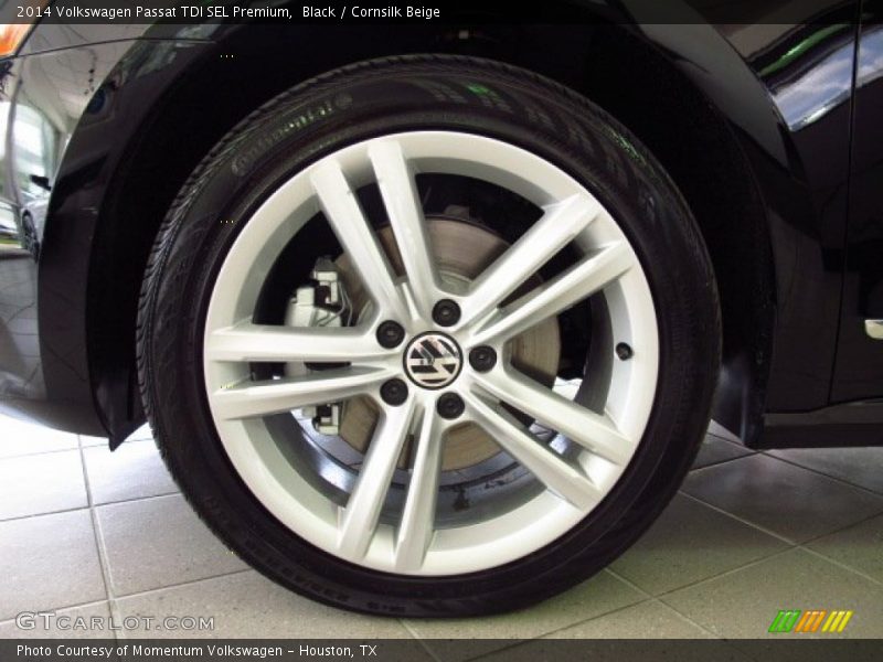  2014 Passat TDI SEL Premium Wheel