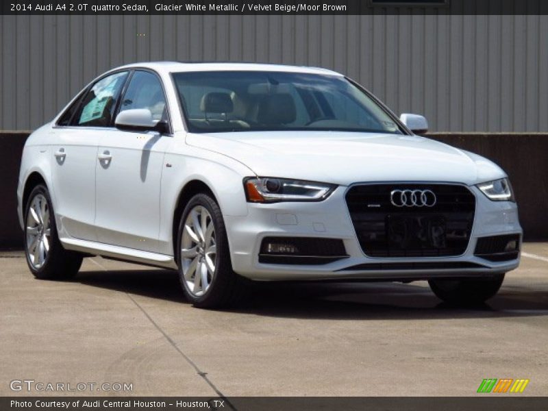 Front 3/4 View of 2014 A4 2.0T quattro Sedan