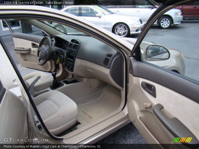 Sand Beige / Beige 2004 Kia Spectra LX Sedan