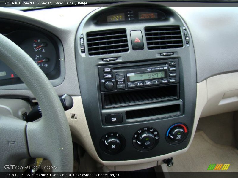 Sand Beige / Beige 2004 Kia Spectra LX Sedan