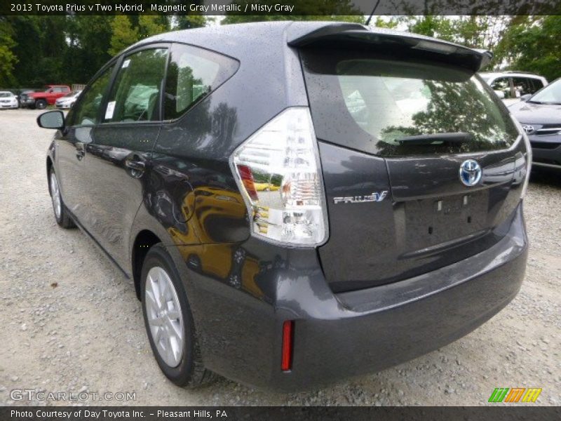 Magnetic Gray Metallic / Misty Gray 2013 Toyota Prius v Two Hybrid