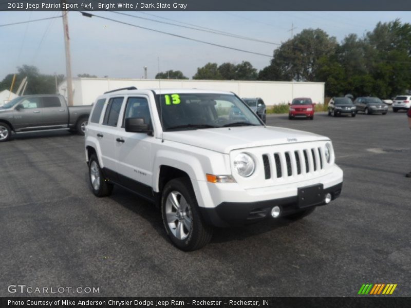 Bright White / Dark Slate Gray 2013 Jeep Patriot Sport 4x4