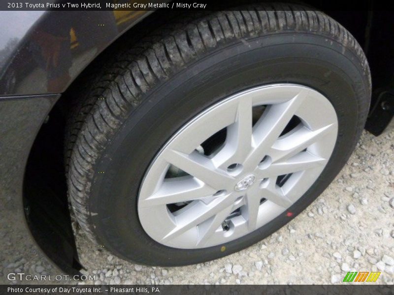 Magnetic Gray Metallic / Misty Gray 2013 Toyota Prius v Two Hybrid