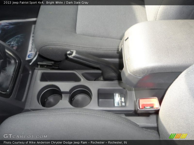 Bright White / Dark Slate Gray 2013 Jeep Patriot Sport 4x4