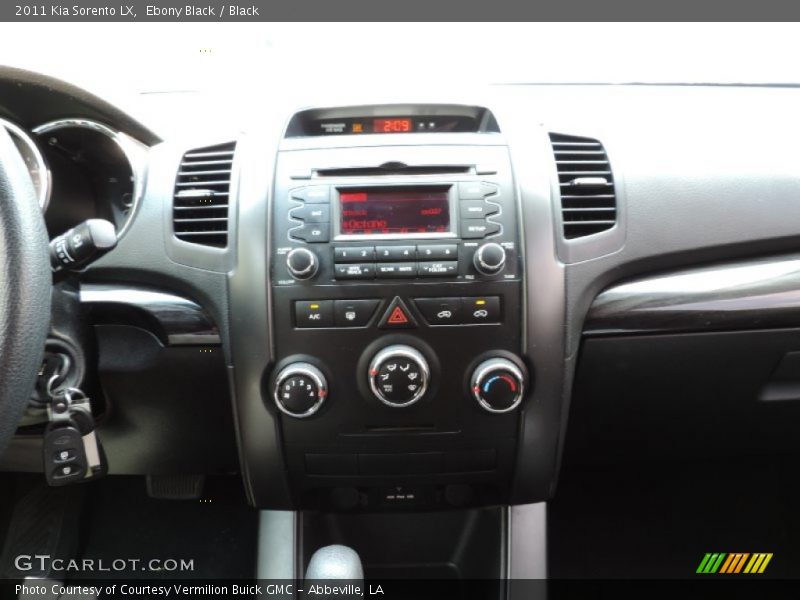 Ebony Black / Black 2011 Kia Sorento LX