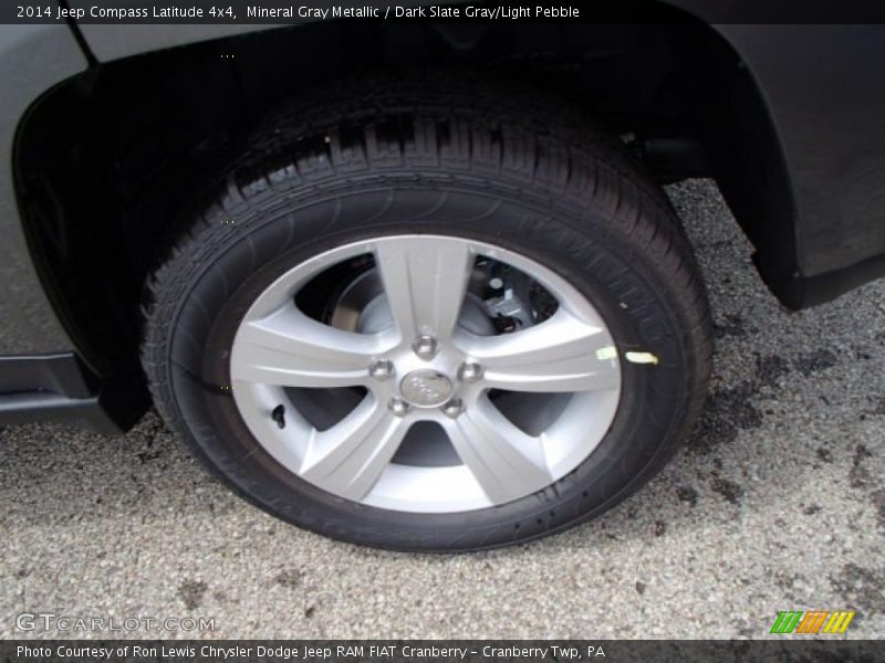 Mineral Gray Metallic / Dark Slate Gray/Light Pebble 2014 Jeep Compass Latitude 4x4