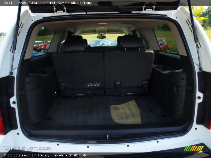 Summit White / Ebony 2011 Chevrolet Suburban LT 4x4