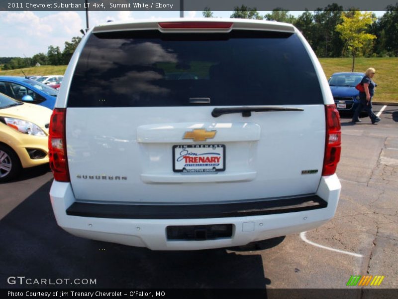 Summit White / Ebony 2011 Chevrolet Suburban LT 4x4