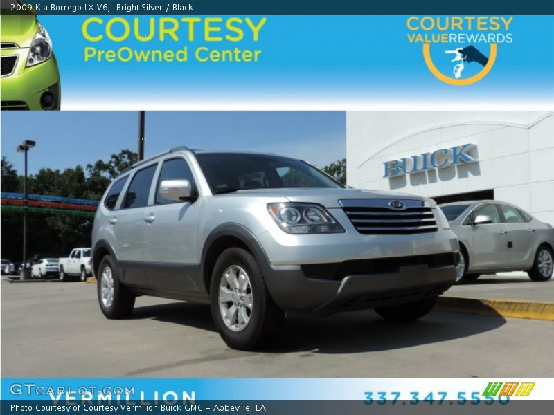 Bright Silver / Black 2009 Kia Borrego LX V6