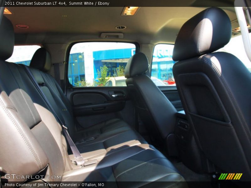 Summit White / Ebony 2011 Chevrolet Suburban LT 4x4