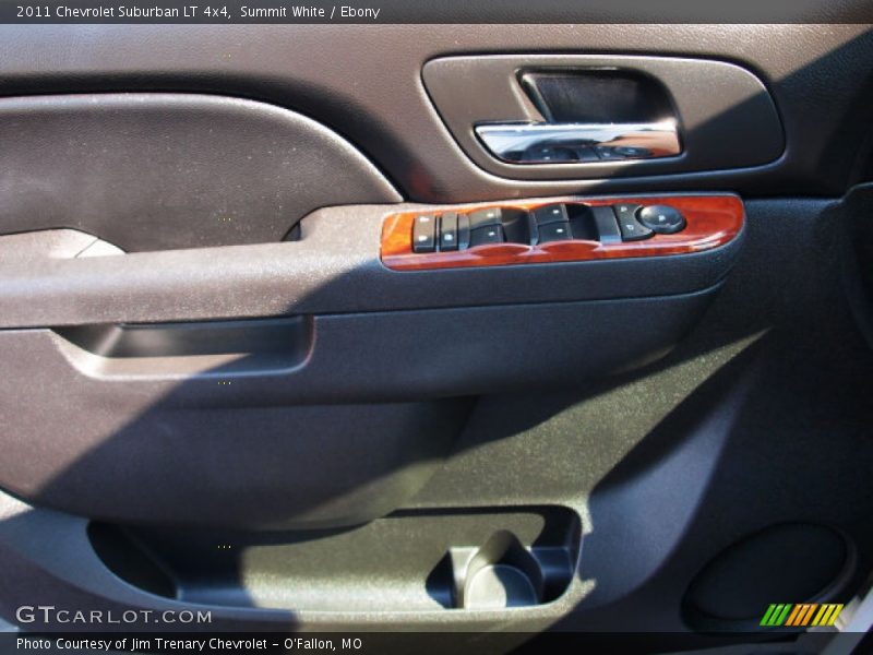 Summit White / Ebony 2011 Chevrolet Suburban LT 4x4