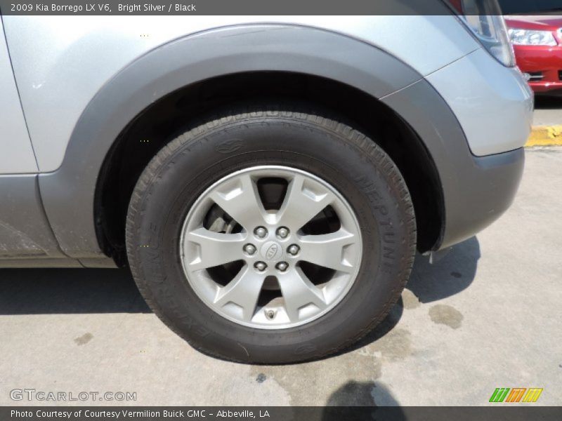 Bright Silver / Black 2009 Kia Borrego LX V6