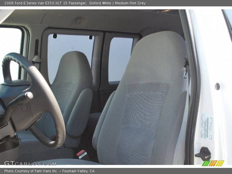 Oxford White / Medium Flint Grey 2006 Ford E Series Van E350 XLT 15 Passenger