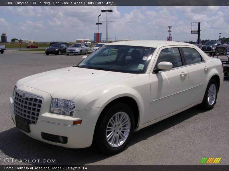 Cool Vanilla White / Dark Slate Gray 2008 Chrysler 300 Touring