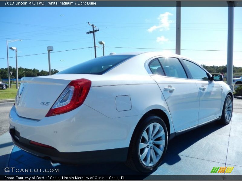 White Platinum / Light Dune 2013 Lincoln MKS FWD
