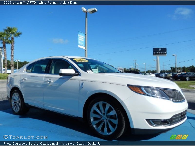 White Platinum / Light Dune 2013 Lincoln MKS FWD