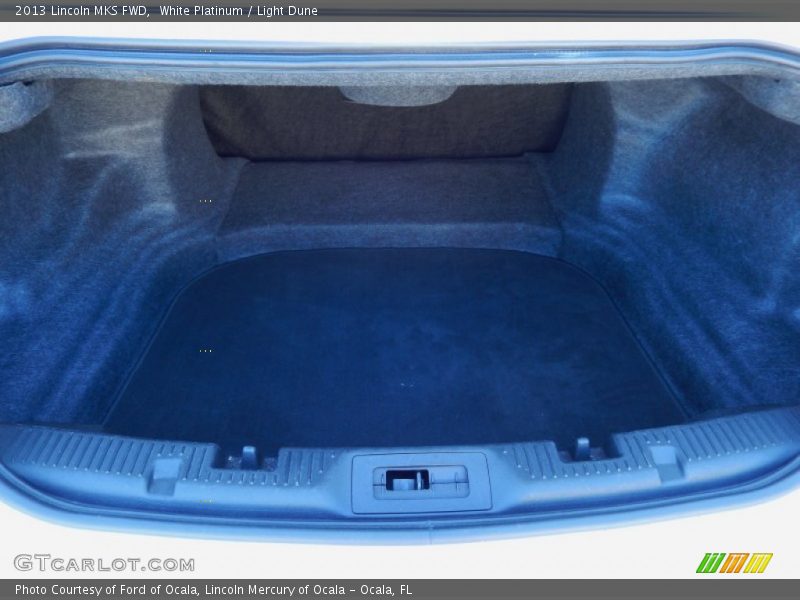 White Platinum / Light Dune 2013 Lincoln MKS FWD