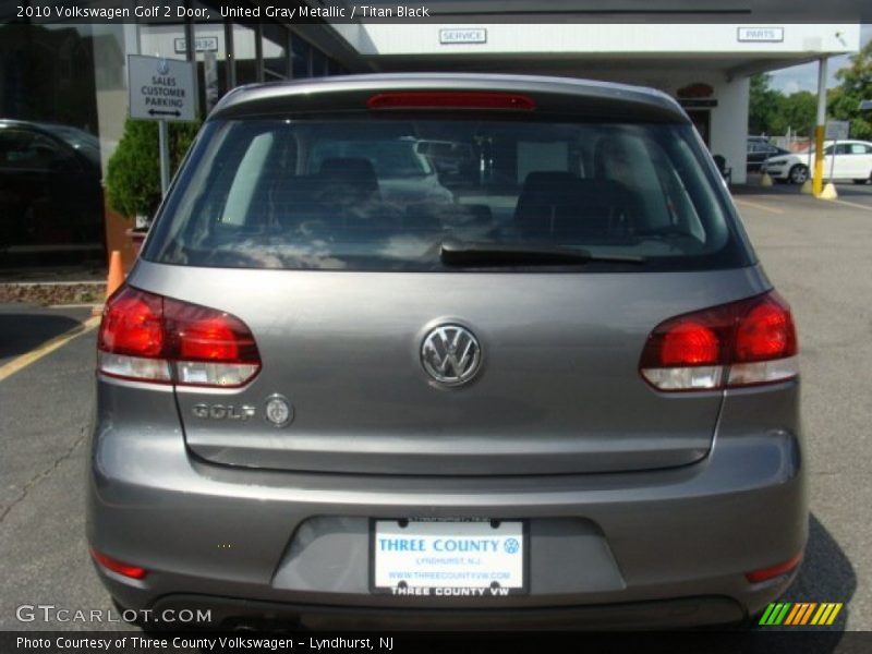 United Gray Metallic / Titan Black 2010 Volkswagen Golf 2 Door