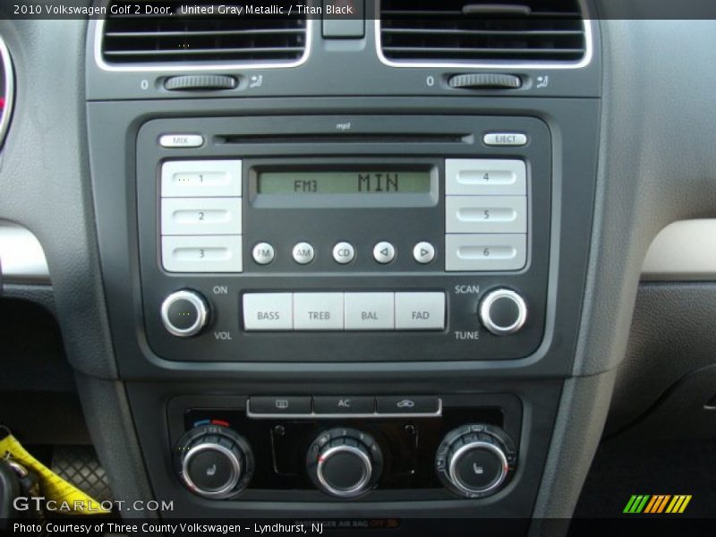 United Gray Metallic / Titan Black 2010 Volkswagen Golf 2 Door