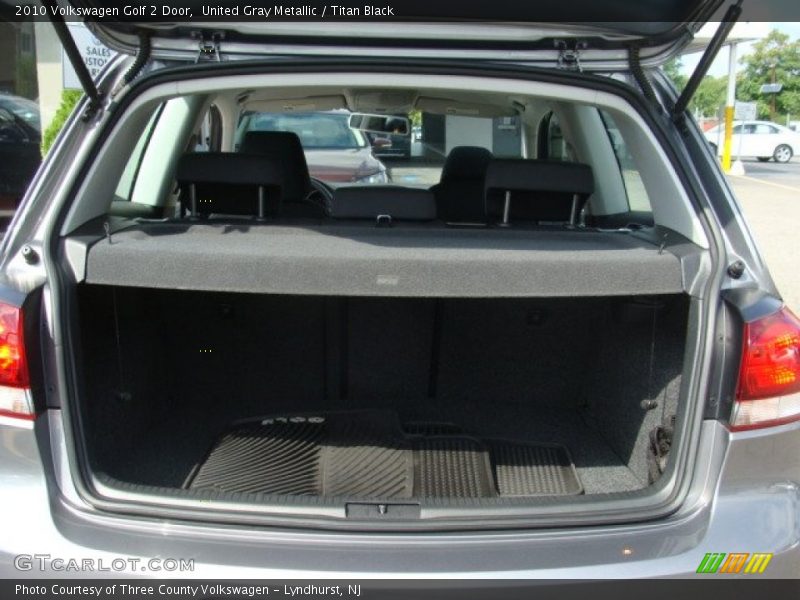 United Gray Metallic / Titan Black 2010 Volkswagen Golf 2 Door
