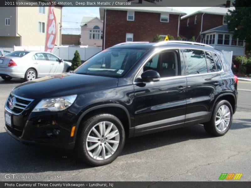 Deep Black Metallic / Charcoal 2011 Volkswagen Tiguan SE 4Motion