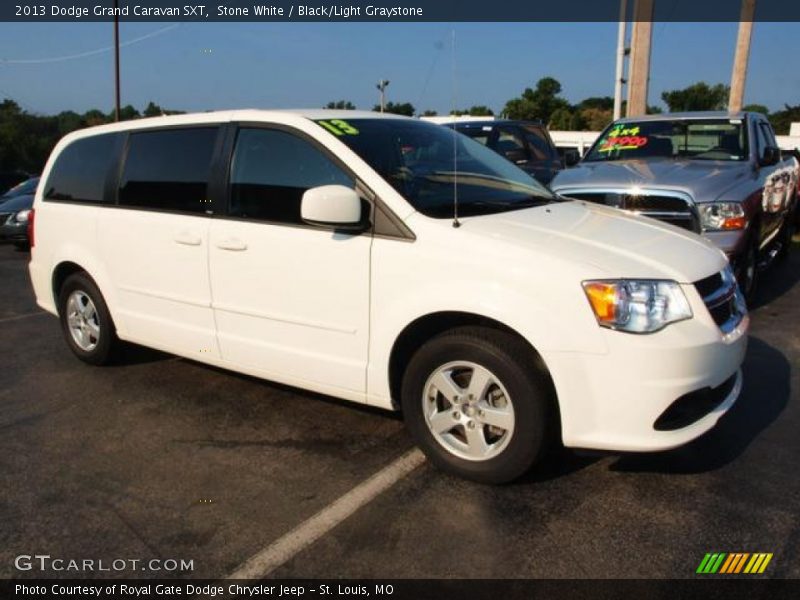 Stone White / Black/Light Graystone 2013 Dodge Grand Caravan SXT