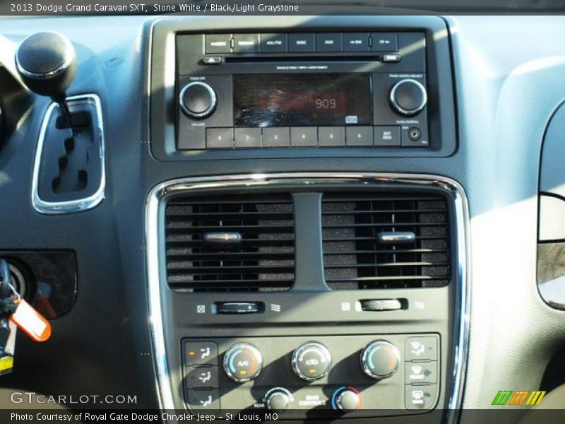Stone White / Black/Light Graystone 2013 Dodge Grand Caravan SXT